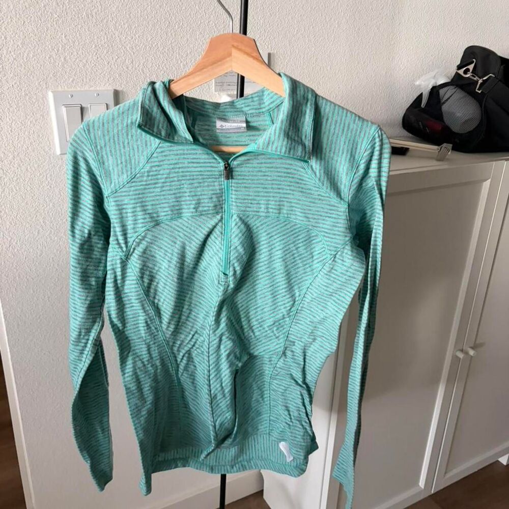 Columbia Omni-Wick 1/4 Zip Pullover Stripe Lightweight Jacket - Women’s Medium